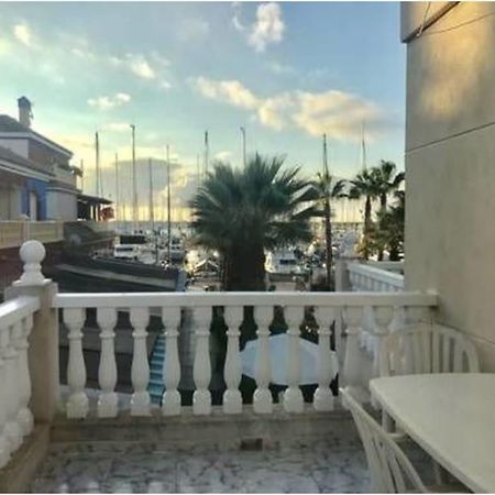 Отель Marina Port Торевьиа Экстерьер фото